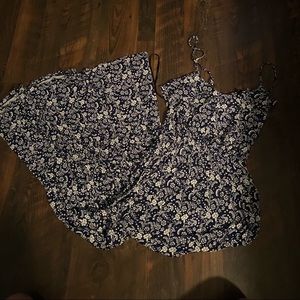 4/$20 🖤 Floral Maxi dress